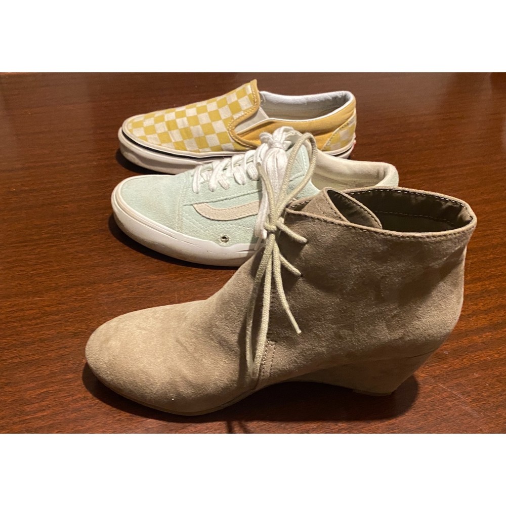 Women's Shoes Size 7.5 Vans Bundle